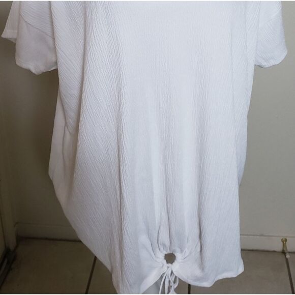 Long white blouse  - Picture 2 of 5